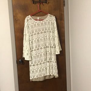 Women’s lace dress